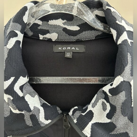Koral Activewear Camo Emblem Jacket | XS - Picture 3 of 4